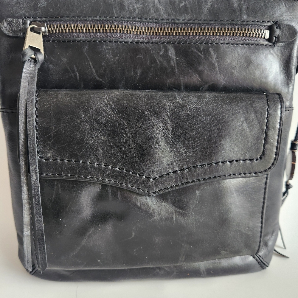 The Sak Ventura Flap Leather Organizer Crossbody Black Mandala Hang Tag - Picture 4 of 14